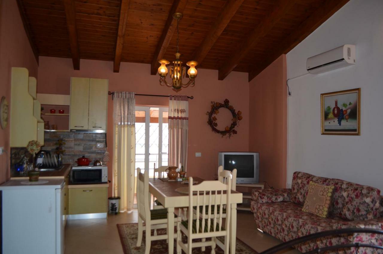 Jelena'S Luxury Apartments Саранда Екстер'єр фото
